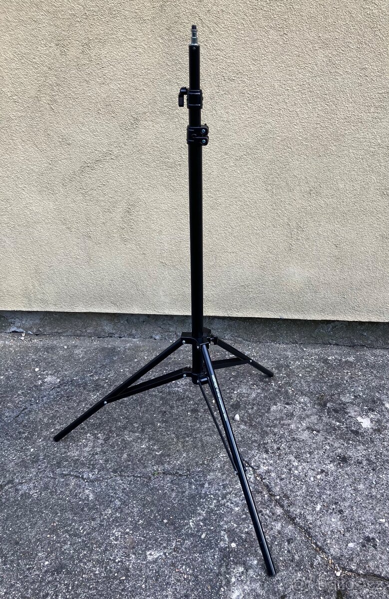Studiové světlo Walimex Daylight 1750+stativ - 3