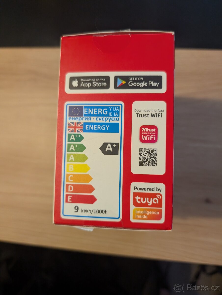 Chytrá žárovka Trust Smart WiFi LED bulb B22 white & colour - 3