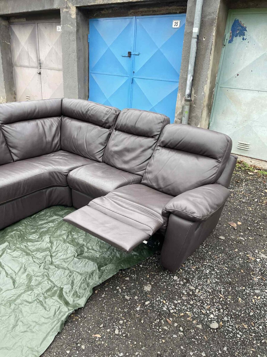 Prodám rohovou sedačku pravá kůže - 3