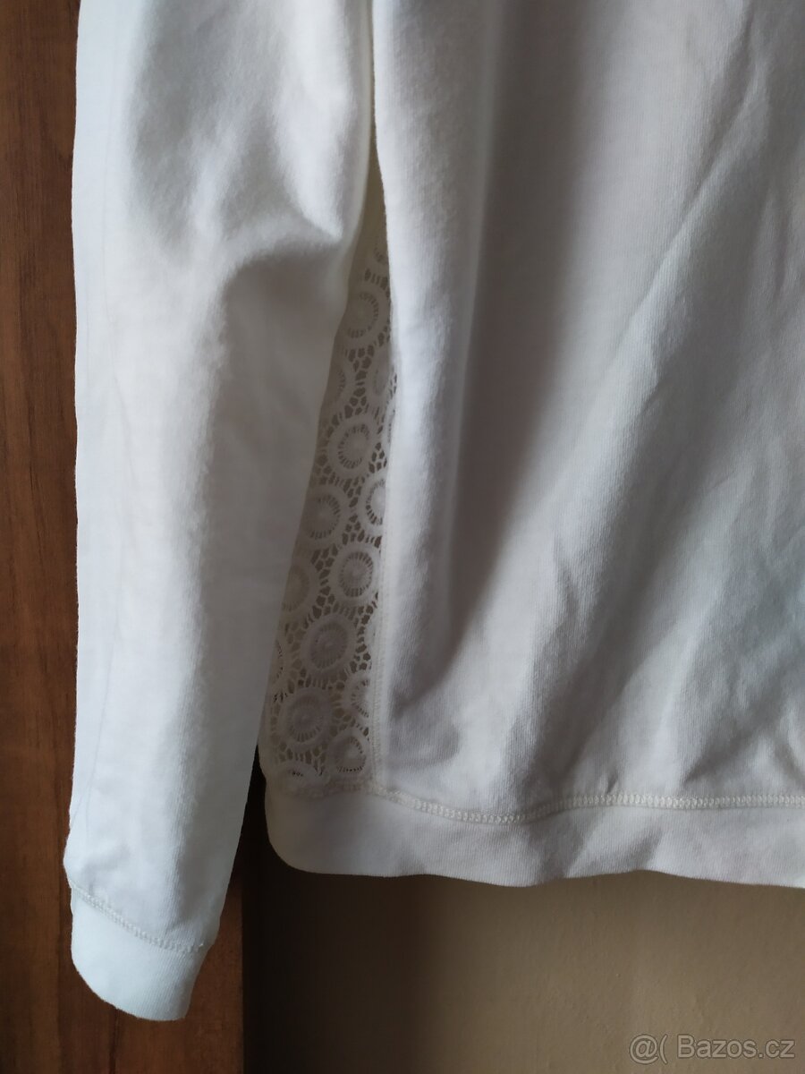 hezká bílá halenka - 3