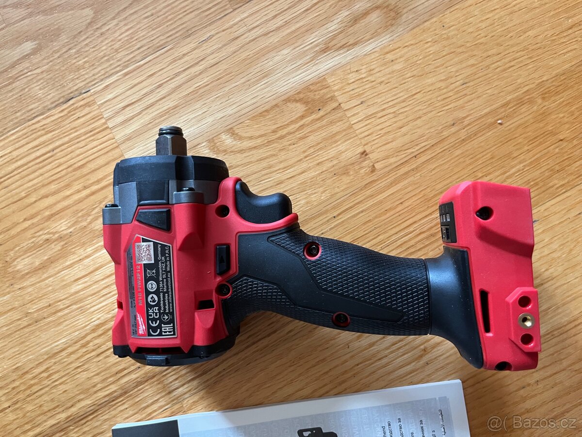 Milwaukee aku rázový utahovák M18 FIW2F12 - 3