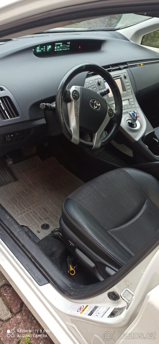 Toyota Prius LPG - 3