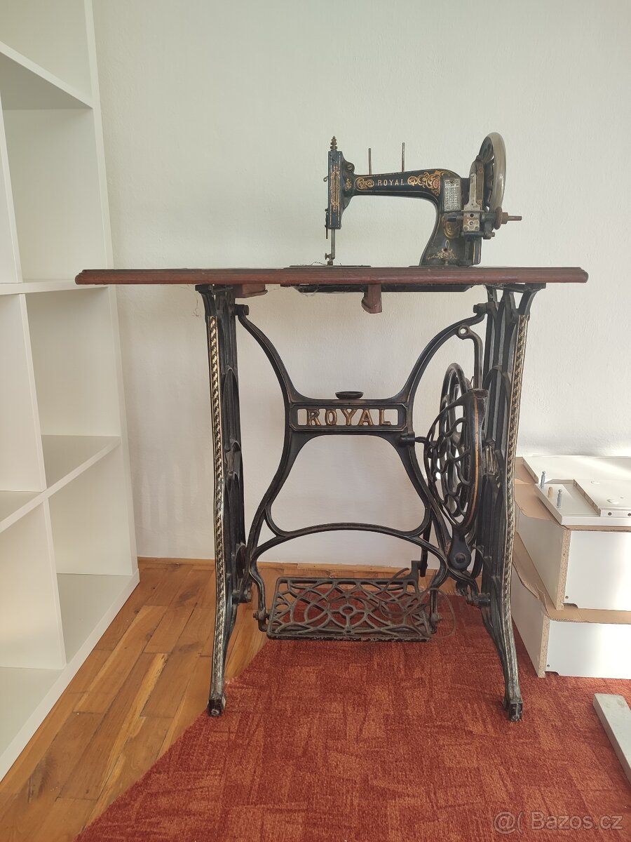 Šicí stroj Royal - 3