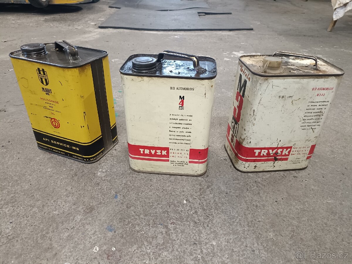 Staré olejové kanystry - 3