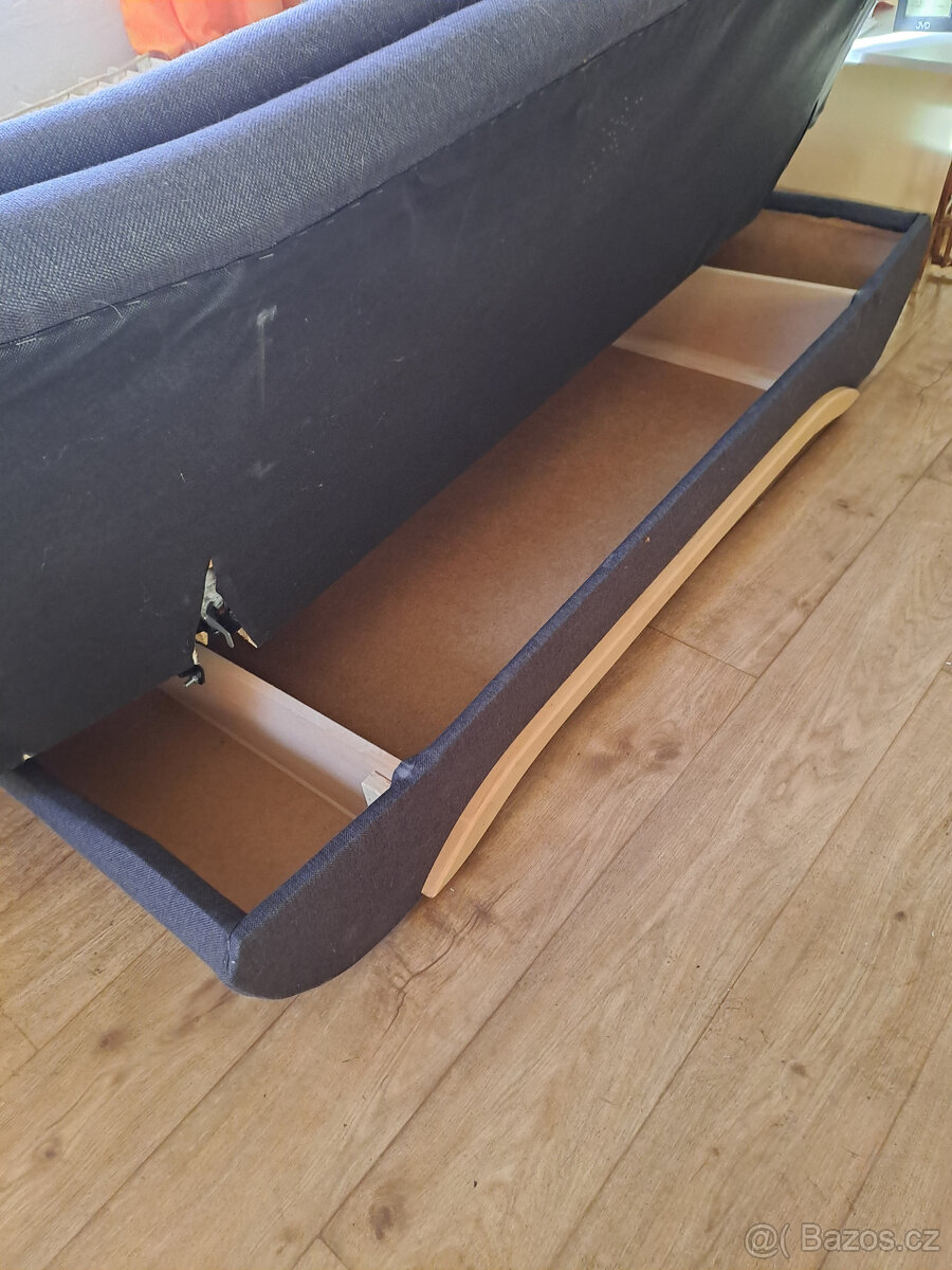 Pohovka s úložným prostorem - 3