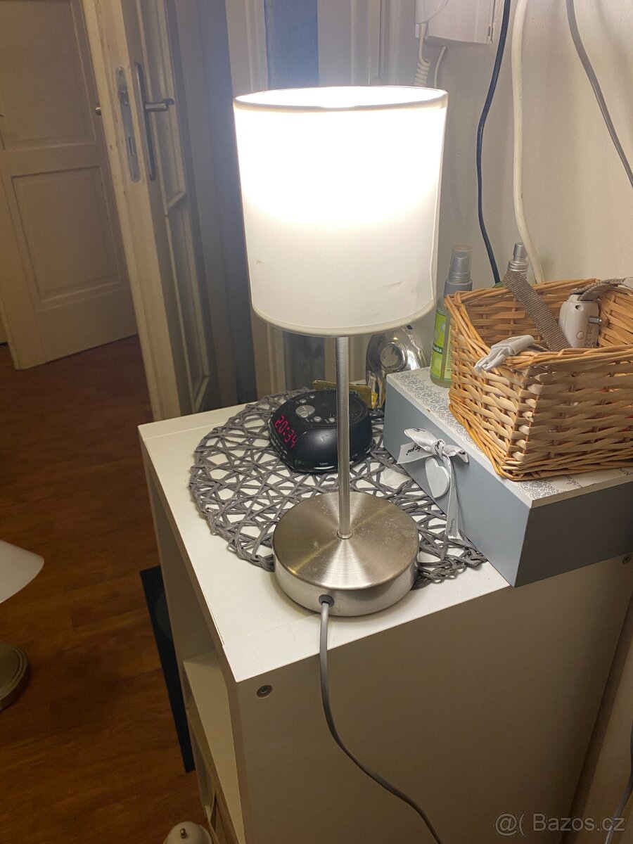 Dotyková stolní lampa - 3