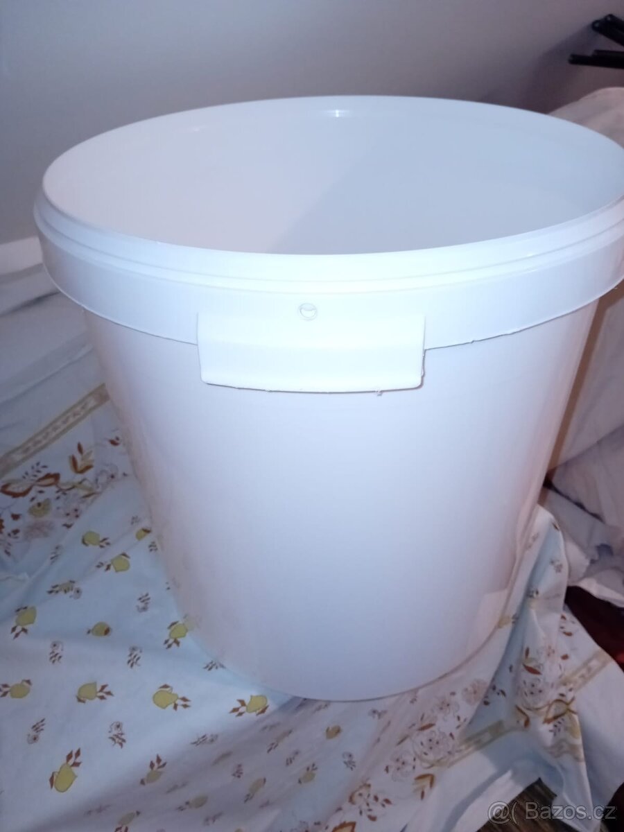 Plastové kbelíky 40L - 3