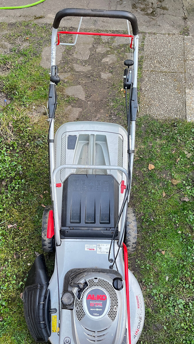 Prodám benzínovou sekačku - 3