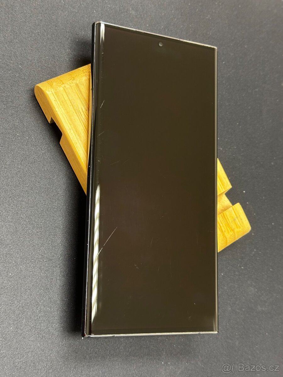 Samsung Galaxy S22 Ultra 512GB Černý - 3