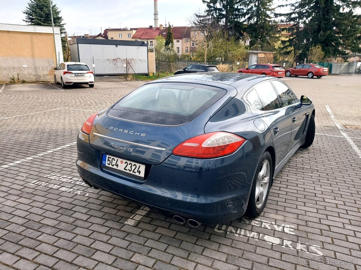 Porsche 970 Panamera 4S - 3