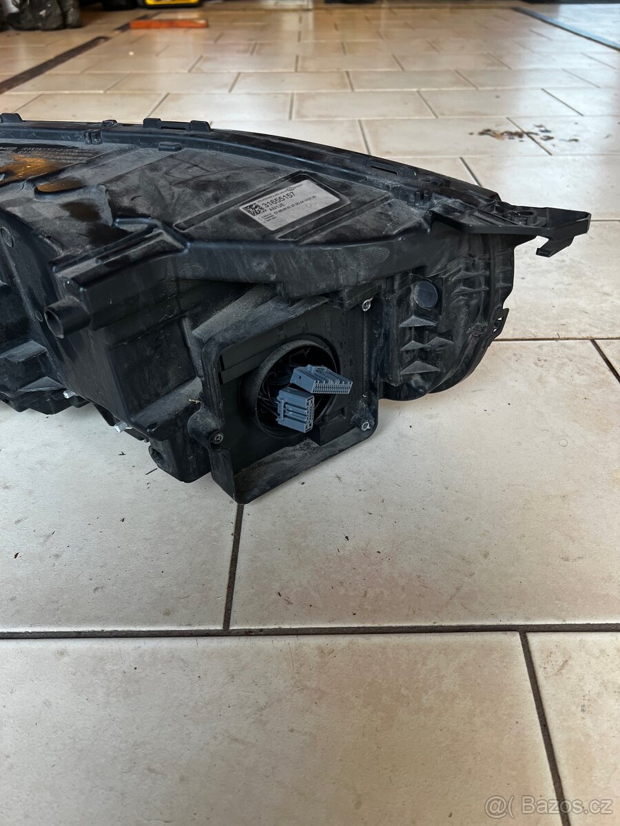 světla volvo xc90 II - 3