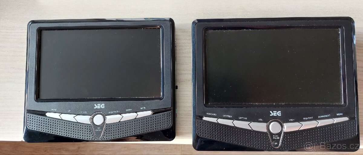 Přenosný DVD přehrávač do auta - 3