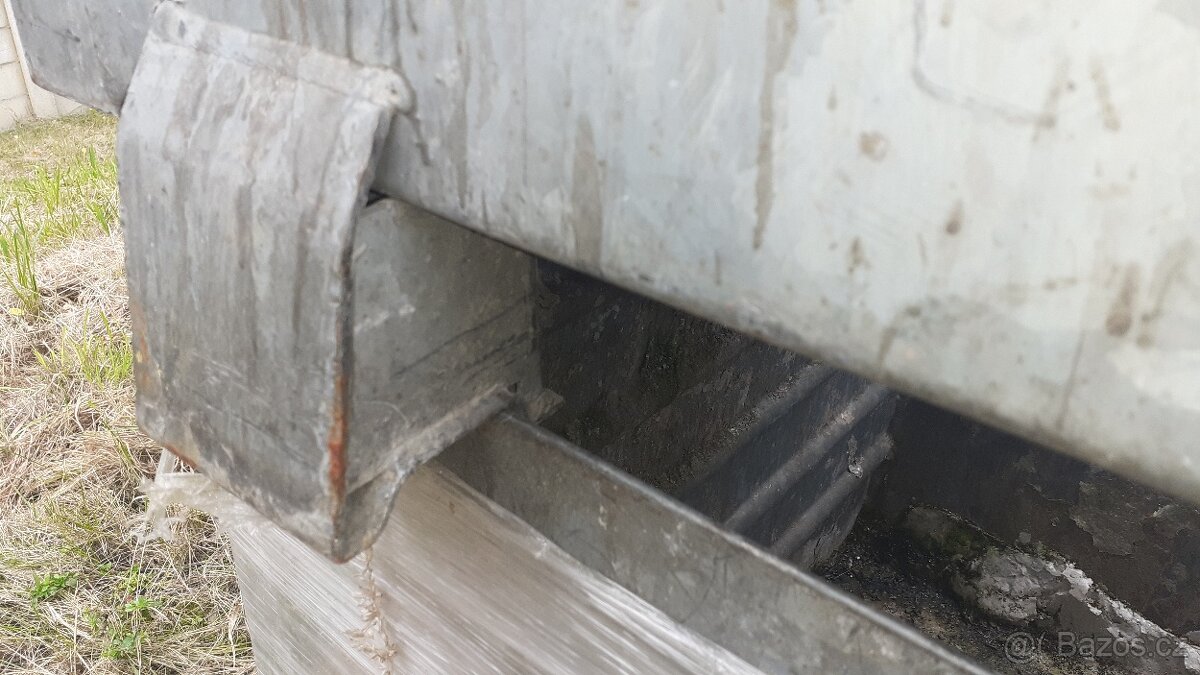 plechová bedna / kontejner - robustní konstrukce - 3