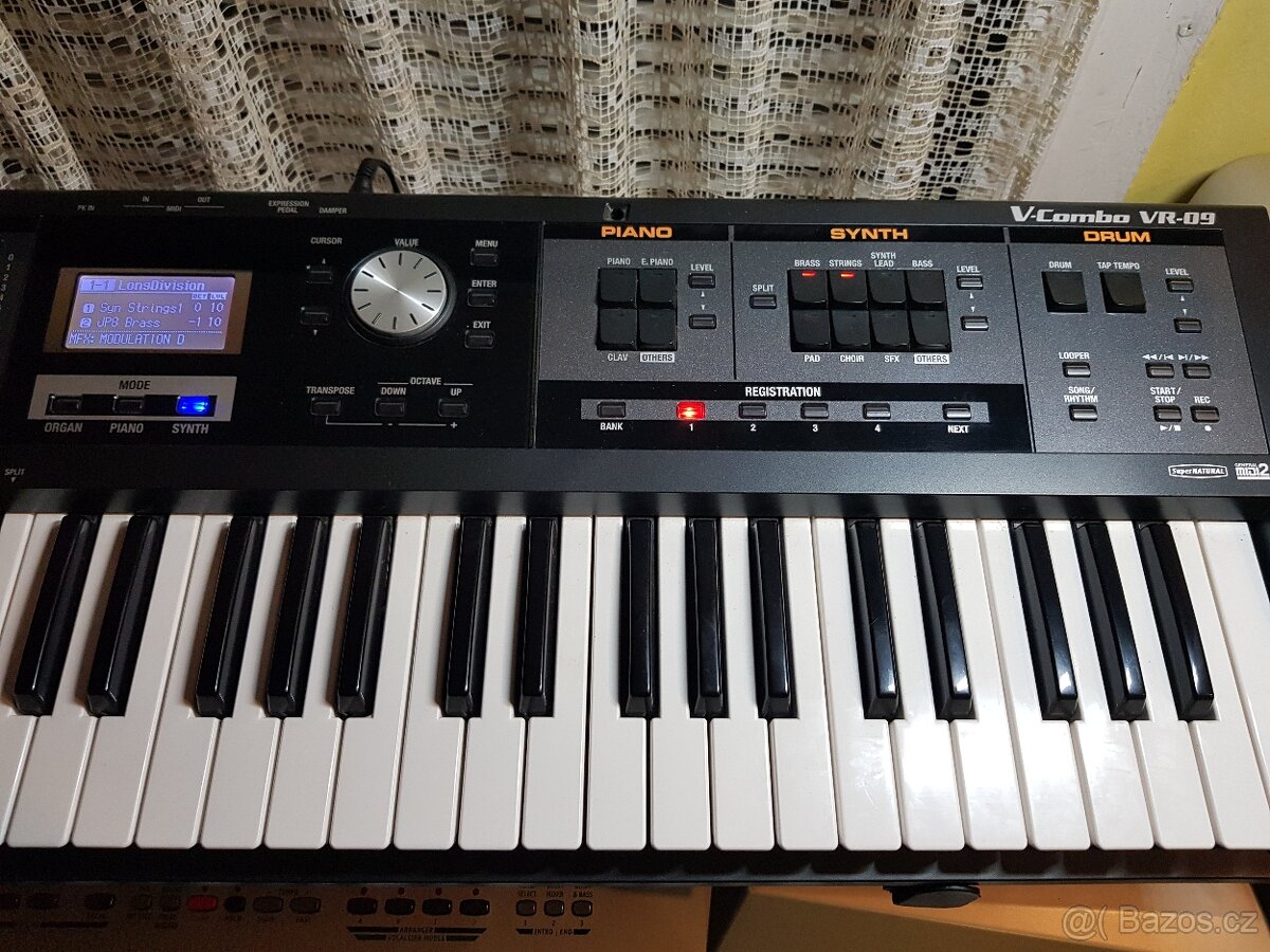 Roland VR-09 Vcombo - 3