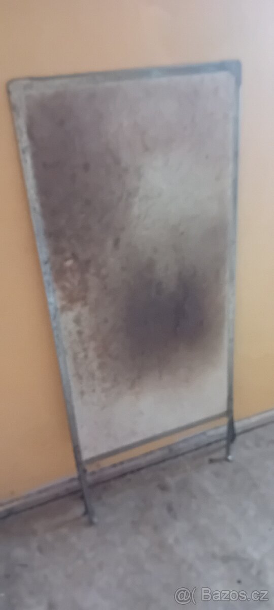 Historicka zástěna za kamna - 3