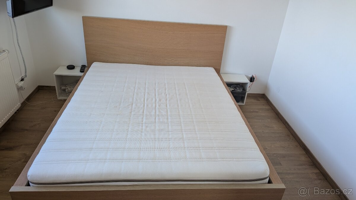 Postel IKEA Malm 160x200 - 3