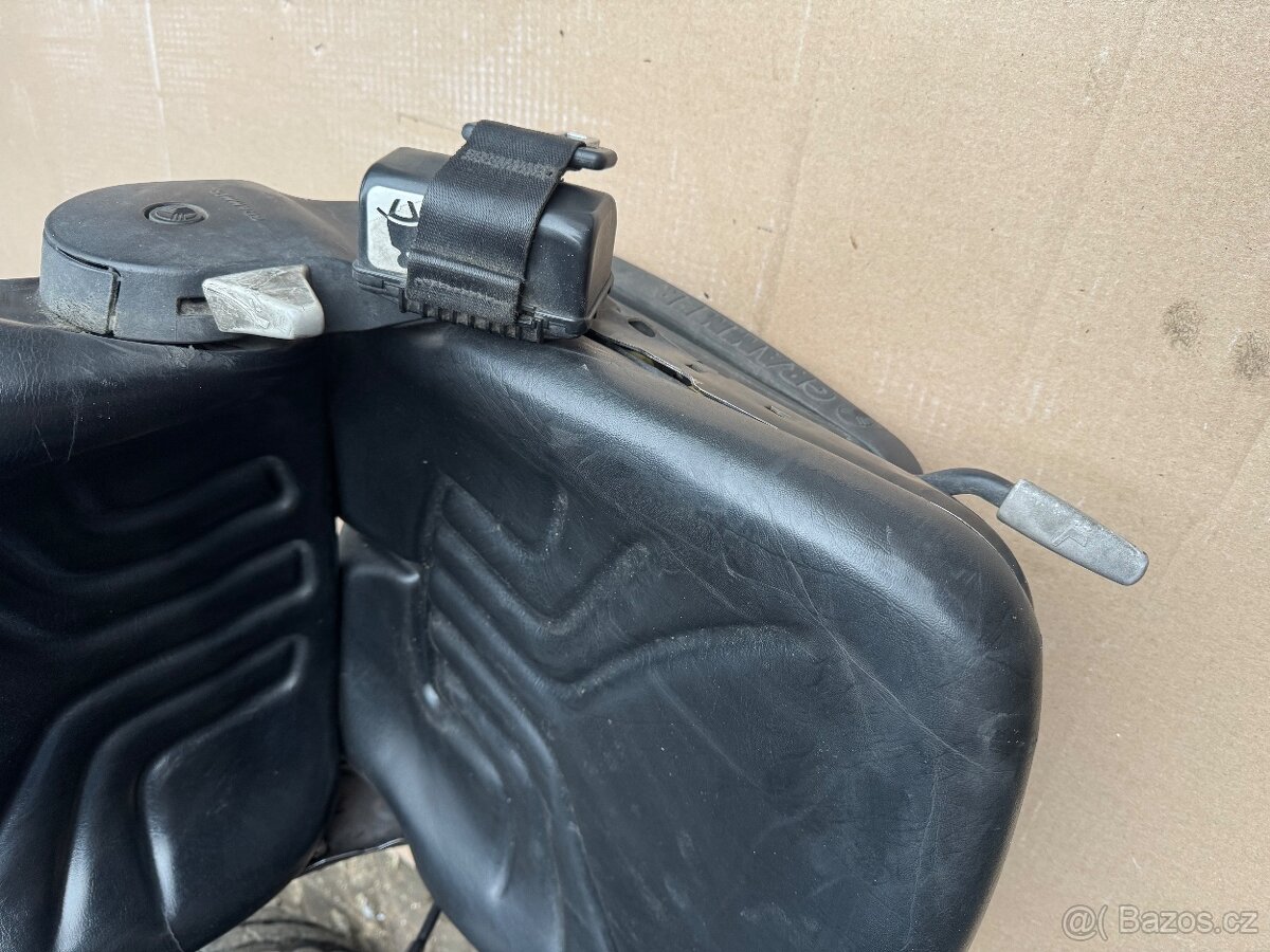 Sedačka grammer - 3