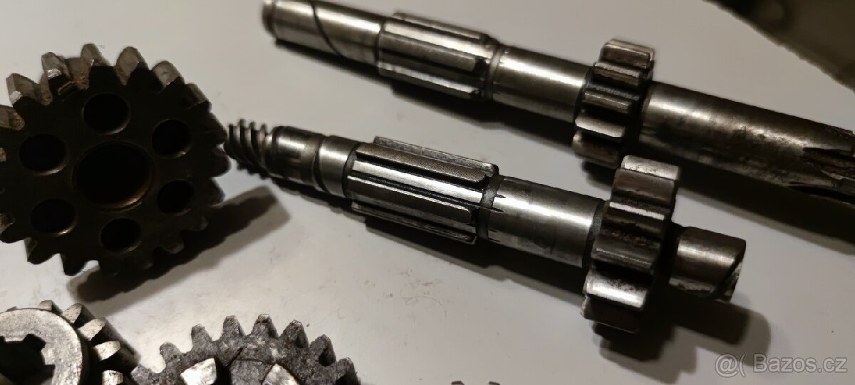 Převodovka na jawu 250 - 3