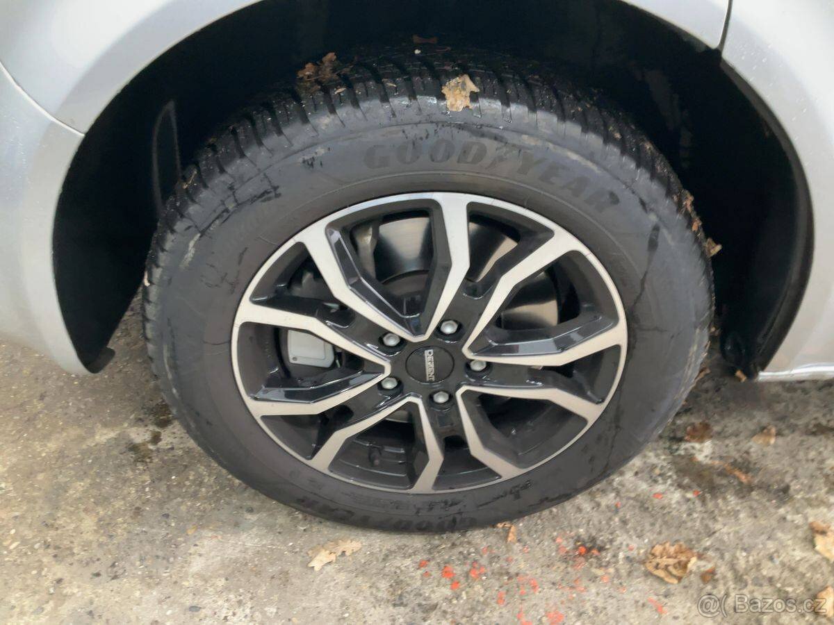 VW Multivan T5 2.0TDI 103kW,4x4,120 t.km,Serviska. - 3