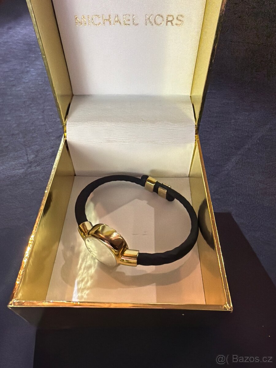 Prodam chytre hodinky a naramek Michael Kors - 3