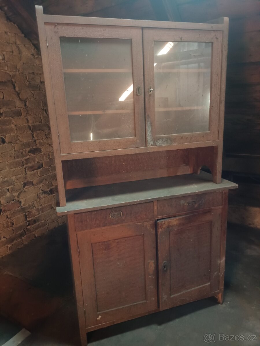 Kredenc - starý - 3