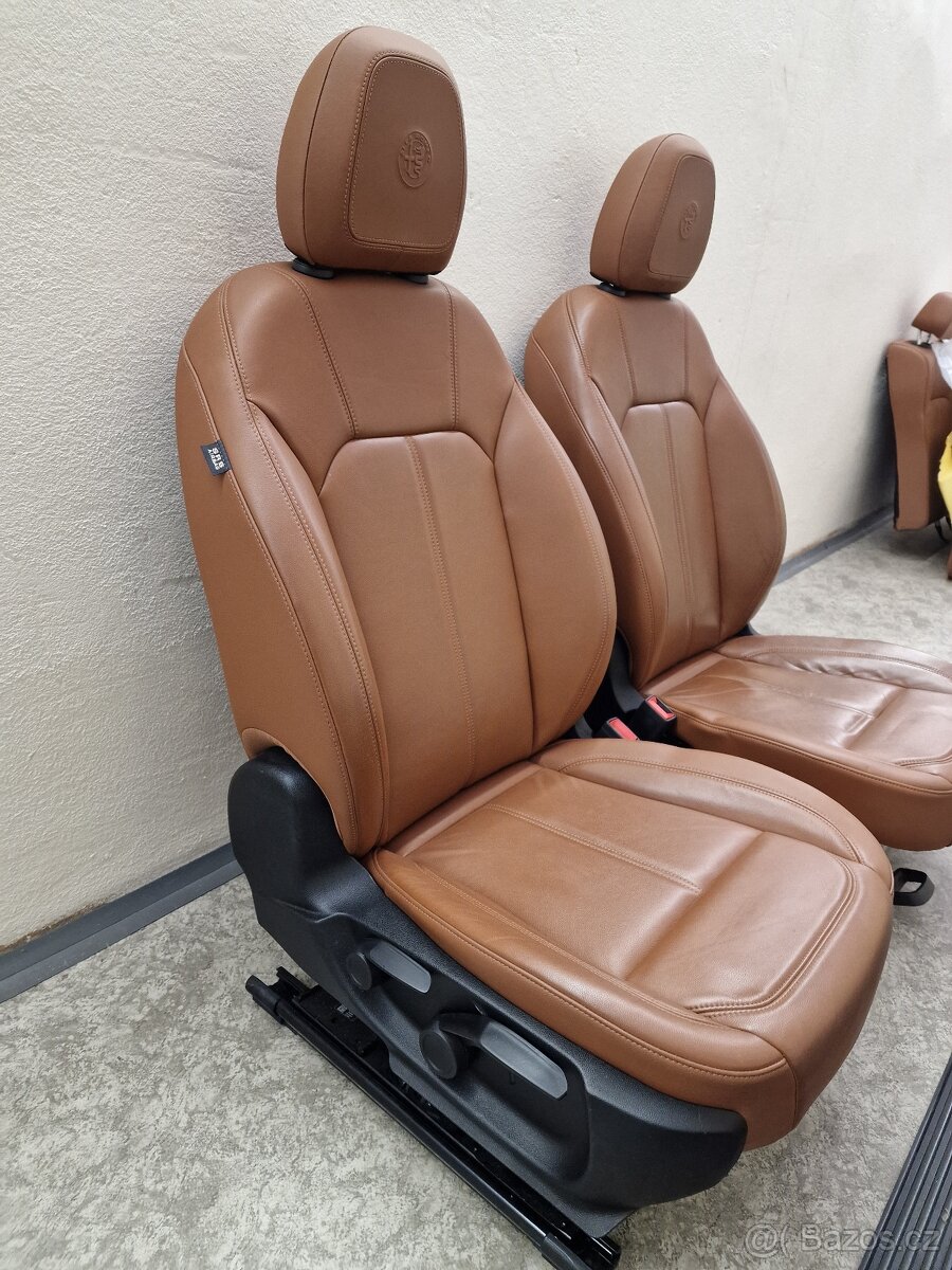 Prodám sedačky Alfa Romeo Giulia - 3