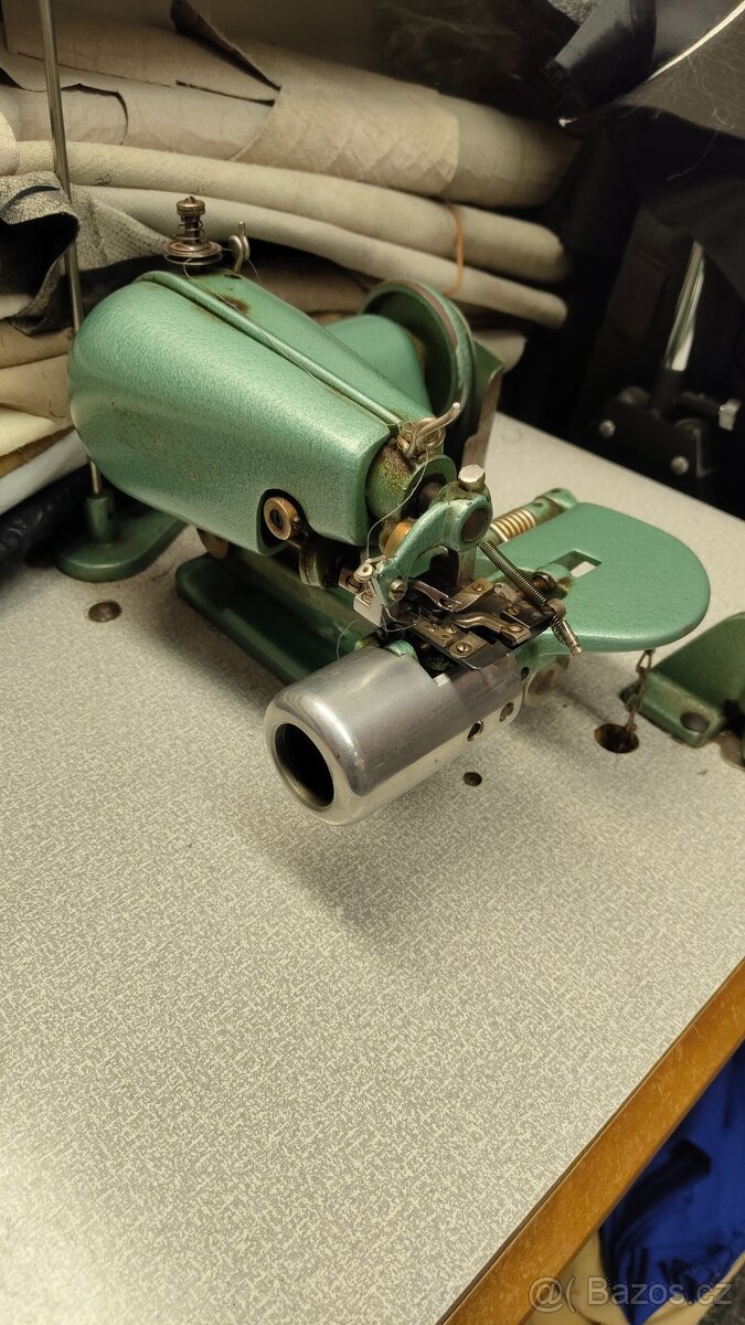 Průmyslový zapošivaci stroj 380w - 3