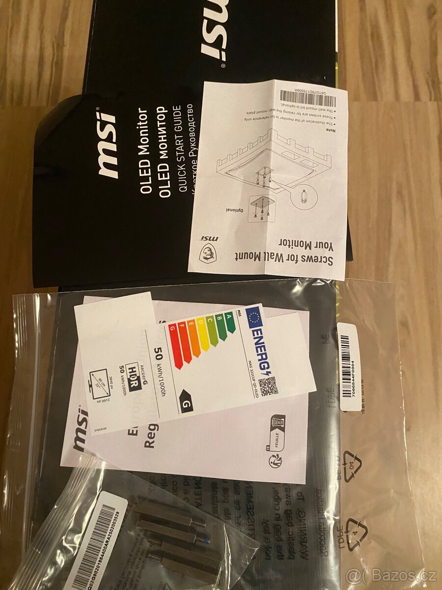 HERNÍ MONITOR 31.5" MSI MAG 321CUP QD-OLED - 3