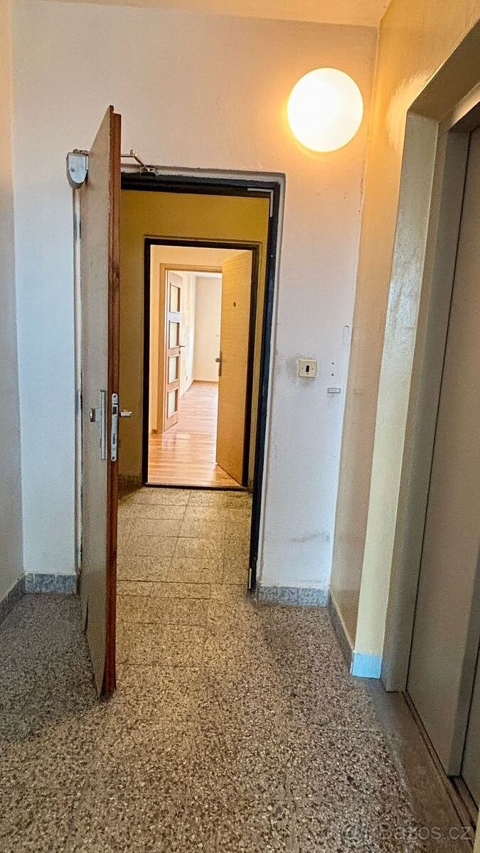 Byt po rekonstrukci 1+KK 30 m2 - 3