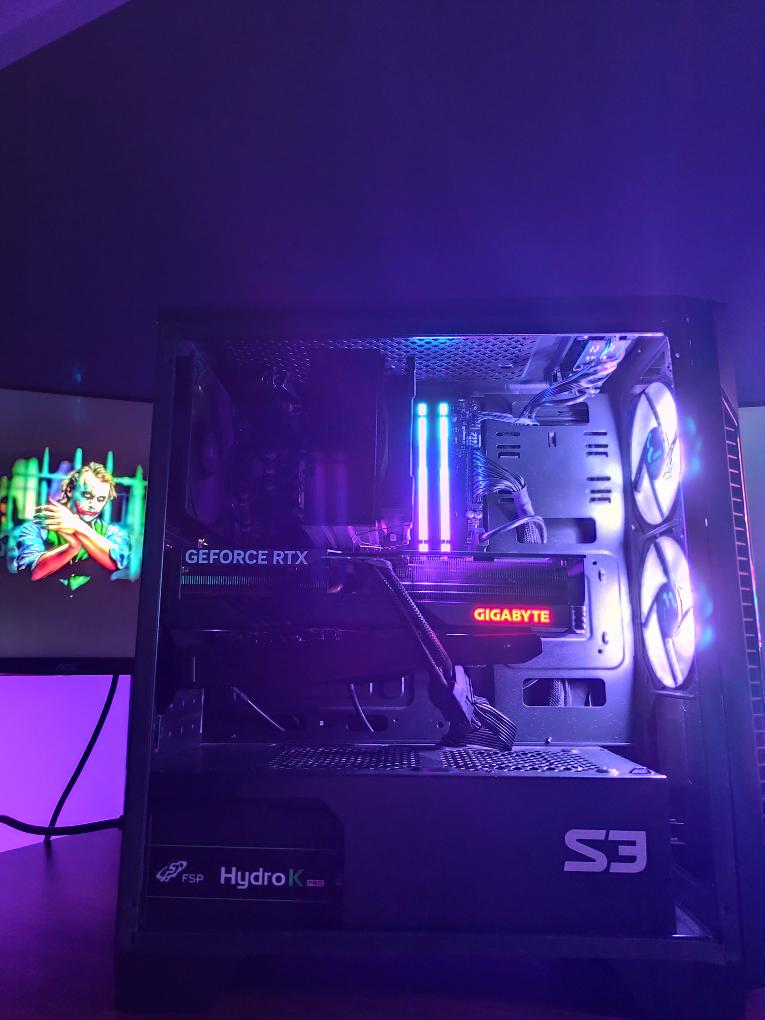 HERNÍ PC - i5-13600KF / RTX 4070 / 32GB DDR5 / 2TB - 3