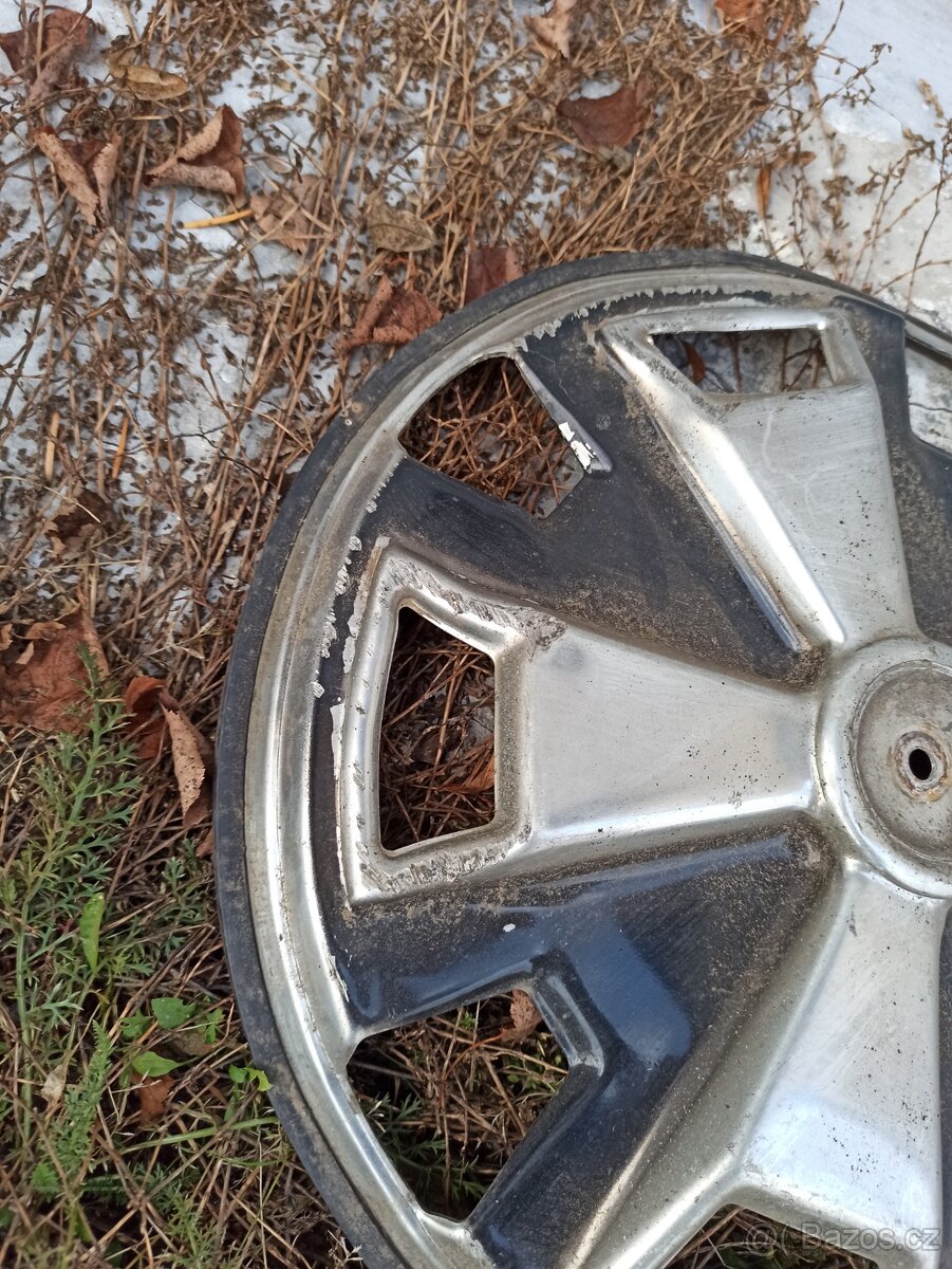 Poklice Škoda 110R - 3