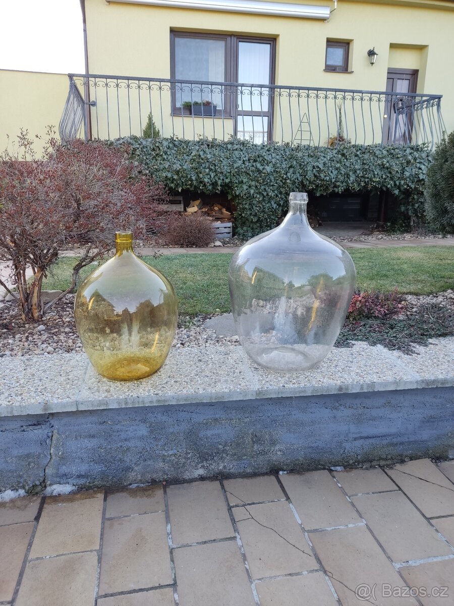 Prodám skleněné nádoby na víno - 3