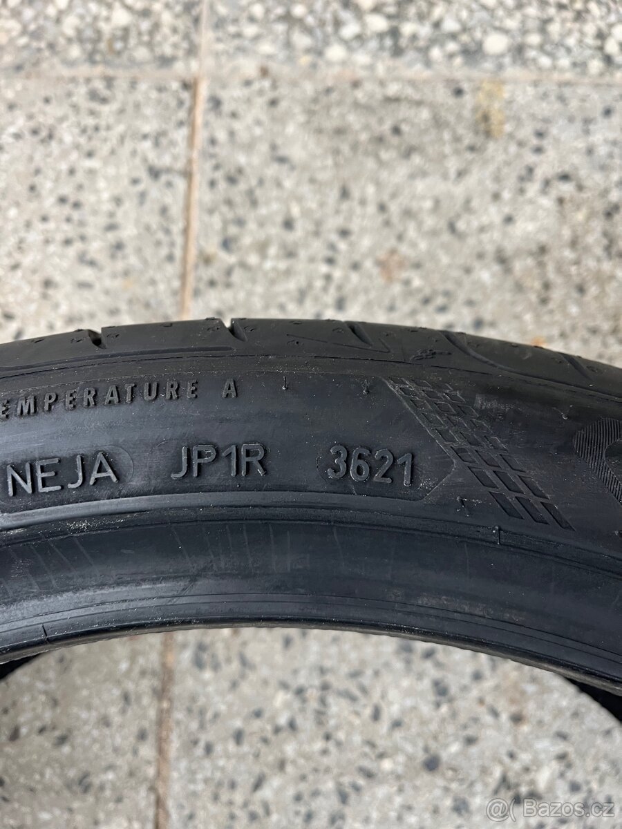 225/40 R19 Goodyear - 3