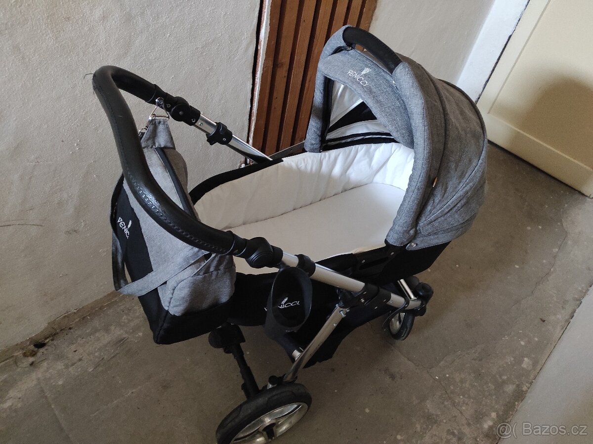 Kočárek Venicci - 3