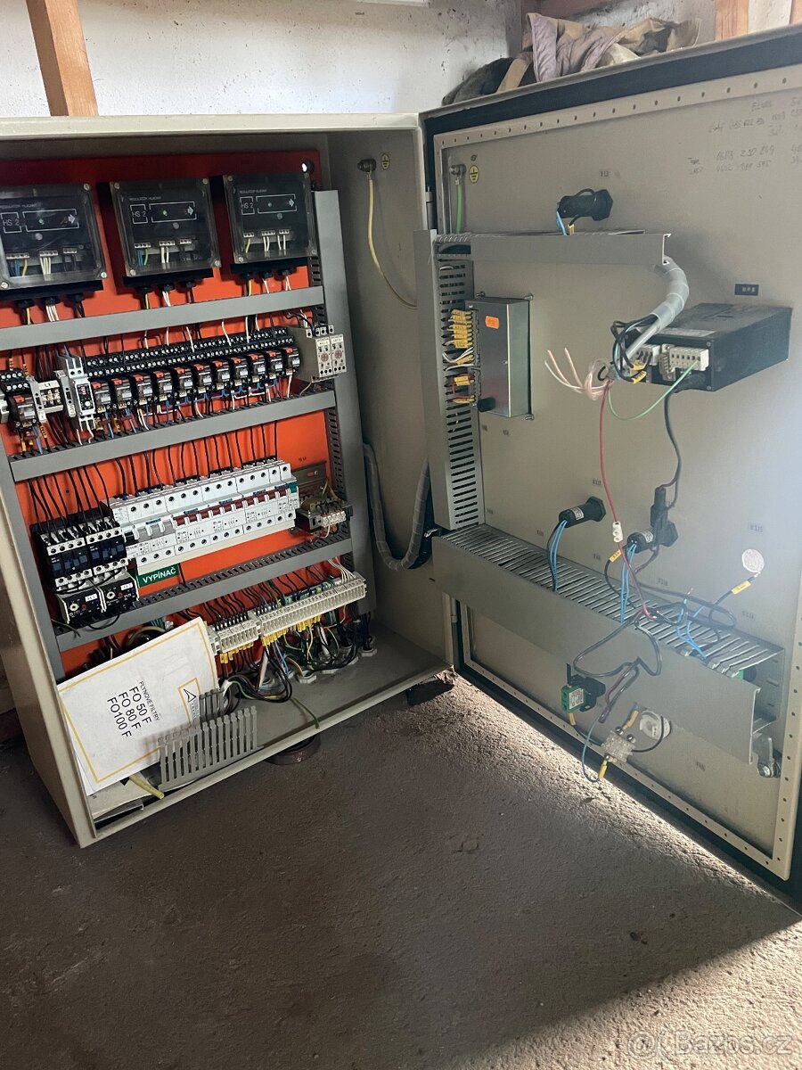 Rozvodná skříň - použitá - 3