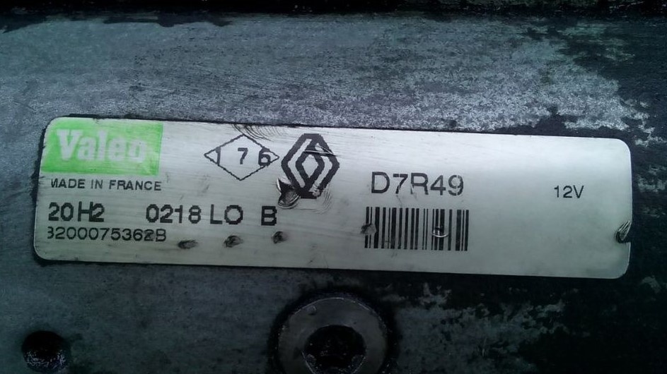 Renault Laguna 2 II 1.9 DCi 88 kW startér - 3