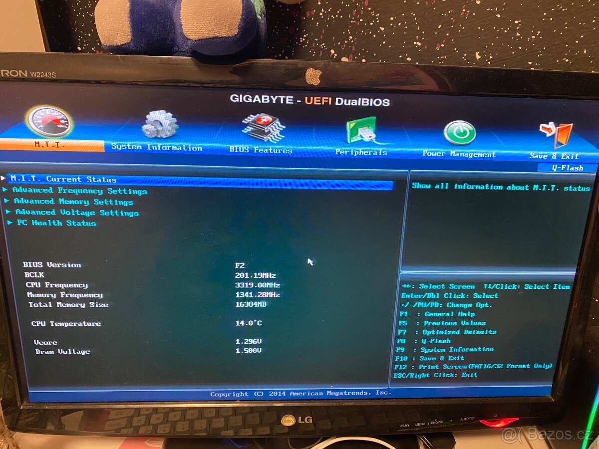 Gigabyte GA-970-GAMING + case - 3