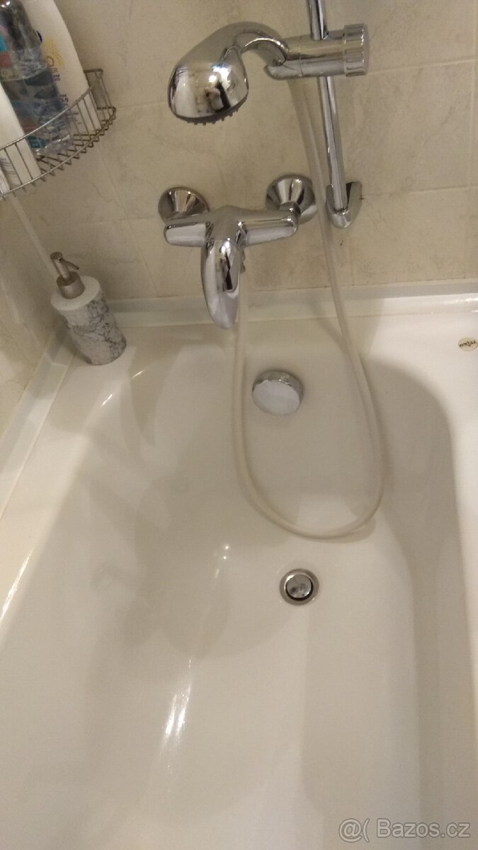 Akrylátová koupelnová vana - 3