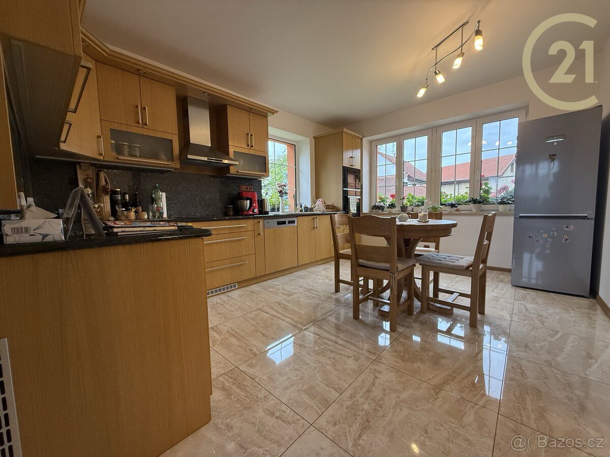 Exkluzivní prodej: Unikátní areál pro bydlení a podnikání... - 3