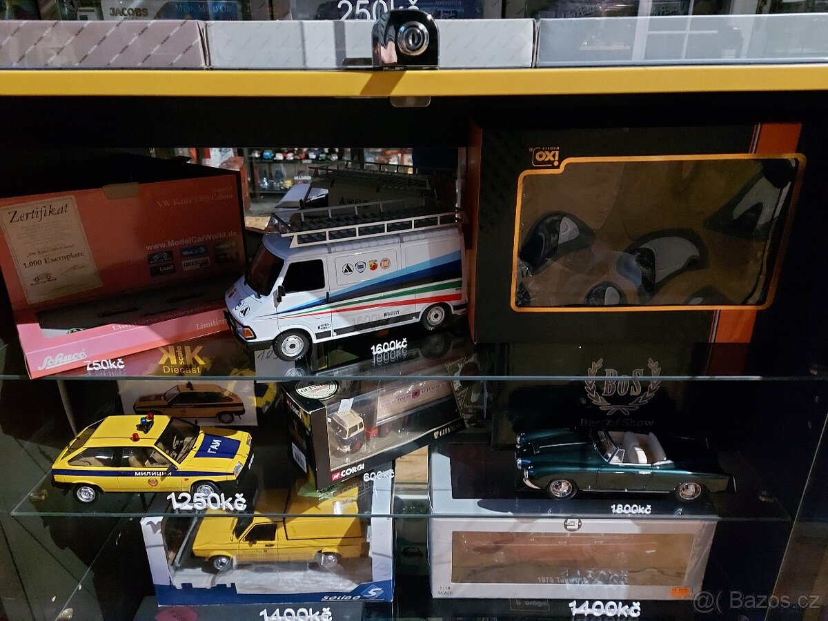 Modely automobilů 1:18 - 3