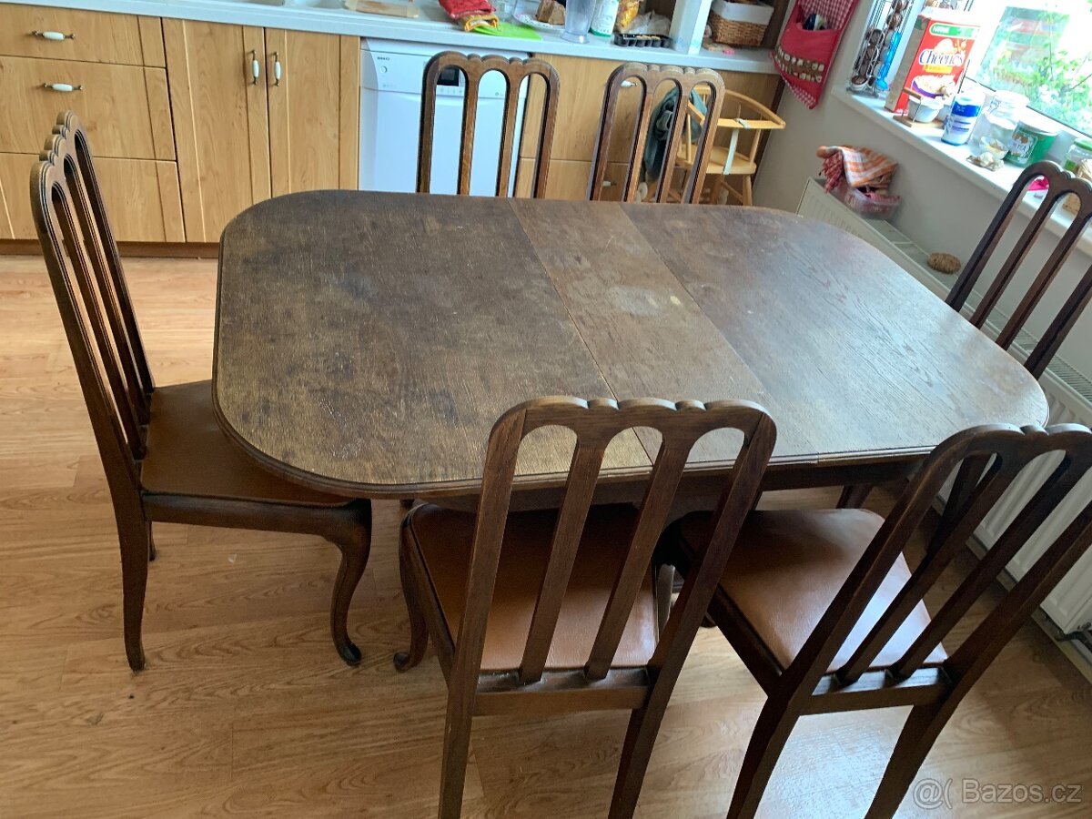 Starožitný masivní - jídelní stůl a 6 židlí - 3