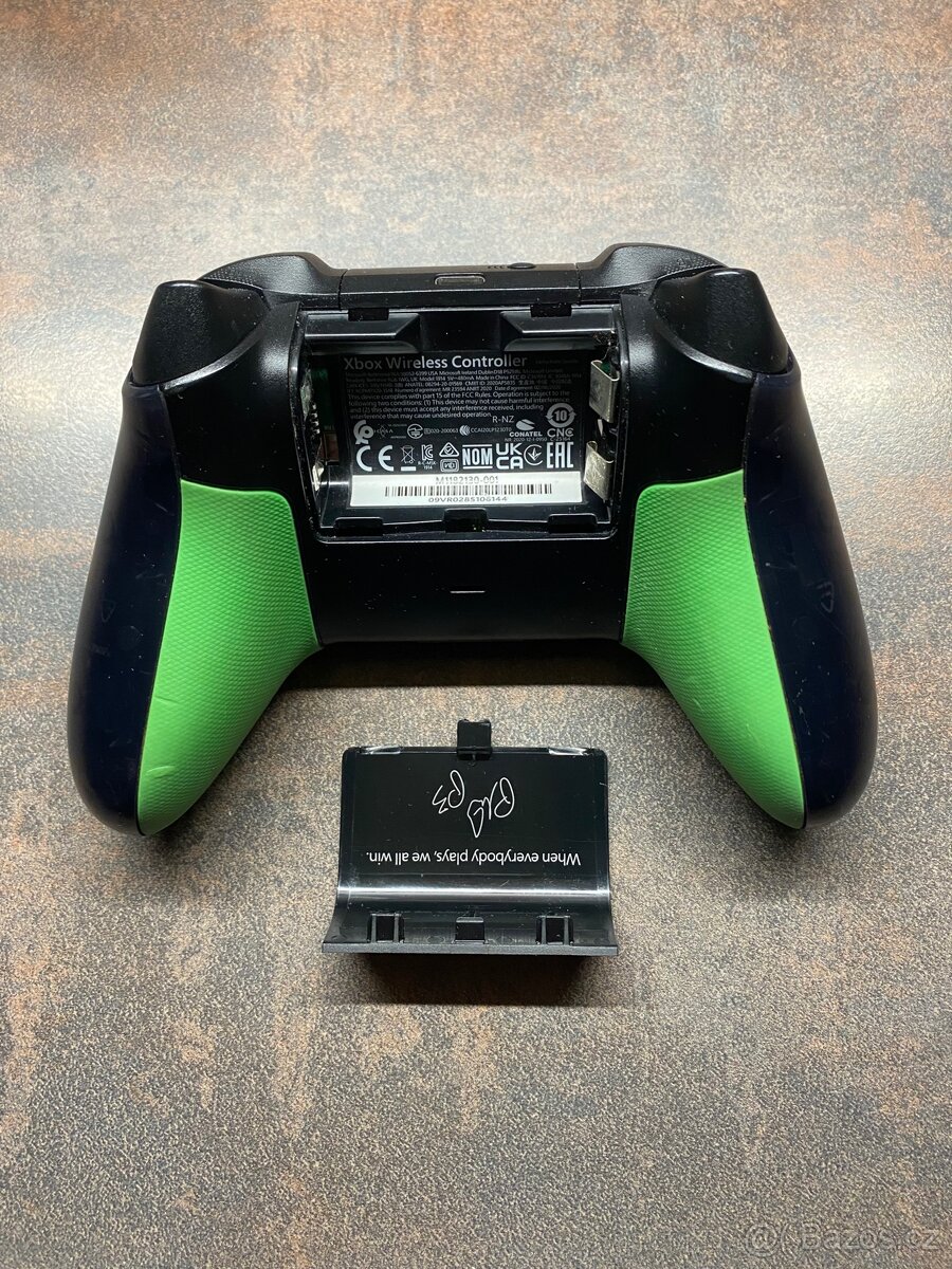 Ovladač Xbox Series - 3