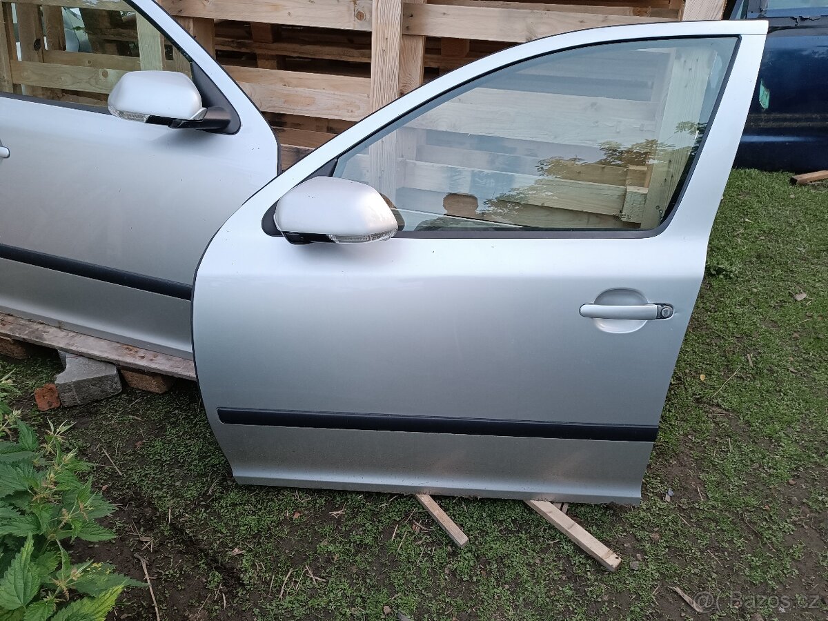 Prodam dveře Škoda Octavia 2 sedan - 3