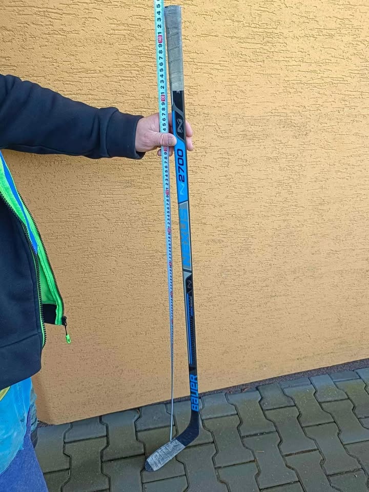 Prodám hokejku Bauer NEXUS - 3