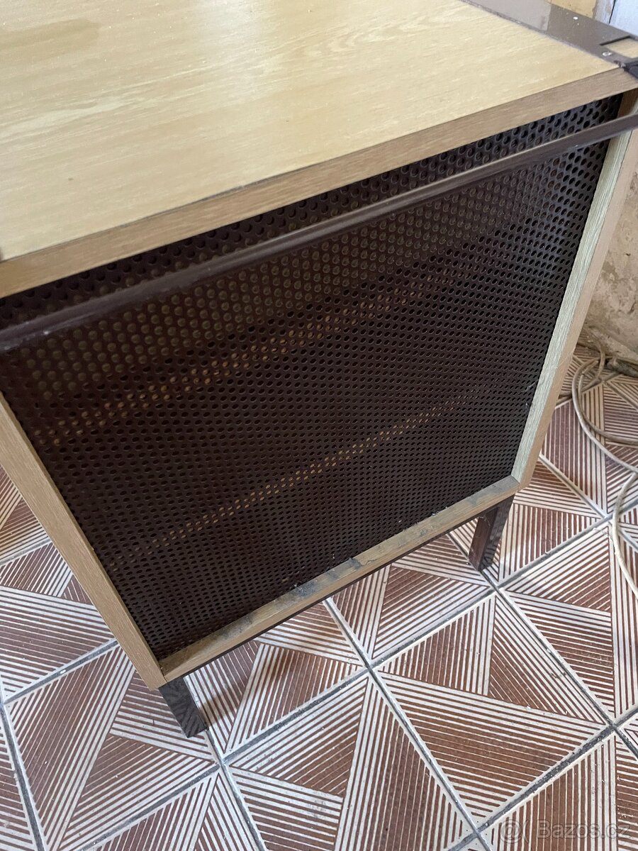 Vojenský noční stolek - 3