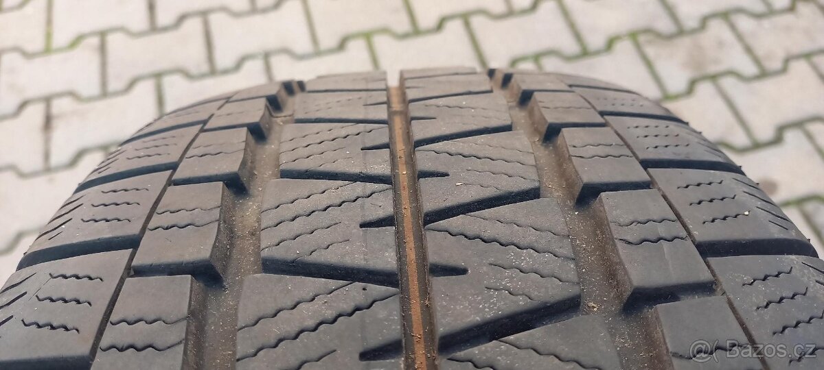 Pneu 235/65R16C Zimní - 3