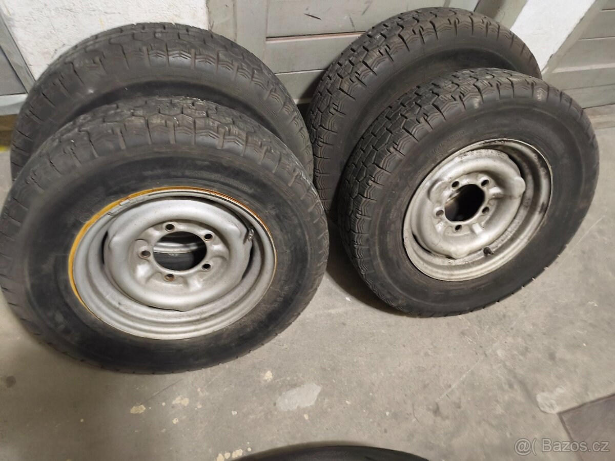 Prodám Originální pneu Volha 24, Gaz - 3