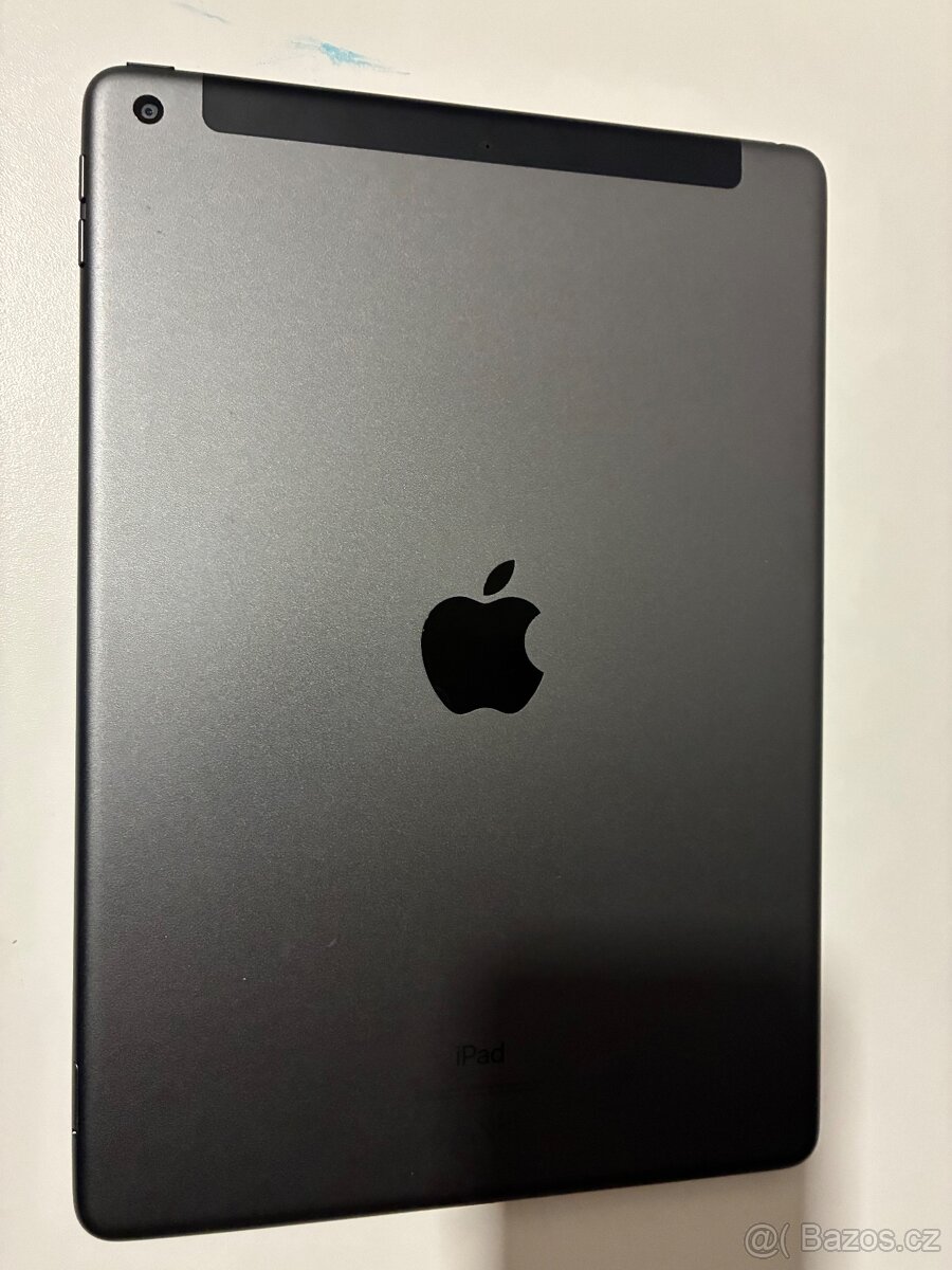 Apple iPad 8 (2020) - 3