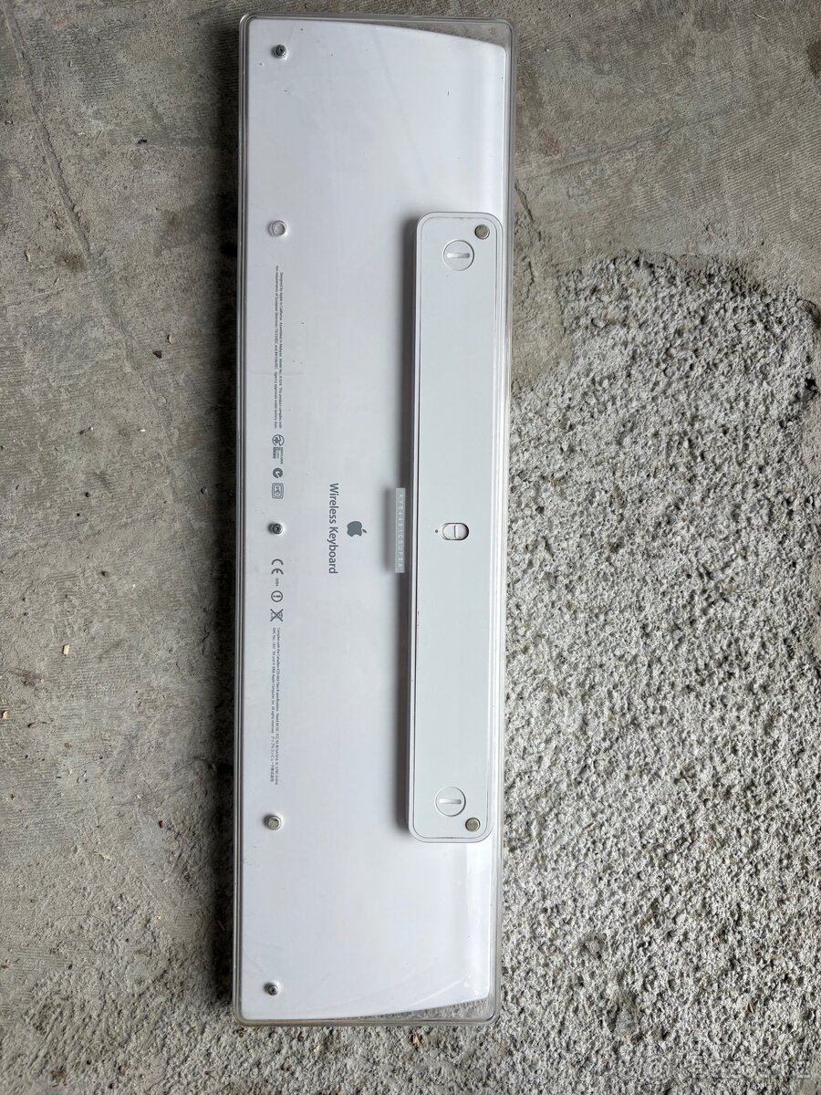Apple Wireless Keyboard (CZ layout) – bezdrátová klávesnice - 3