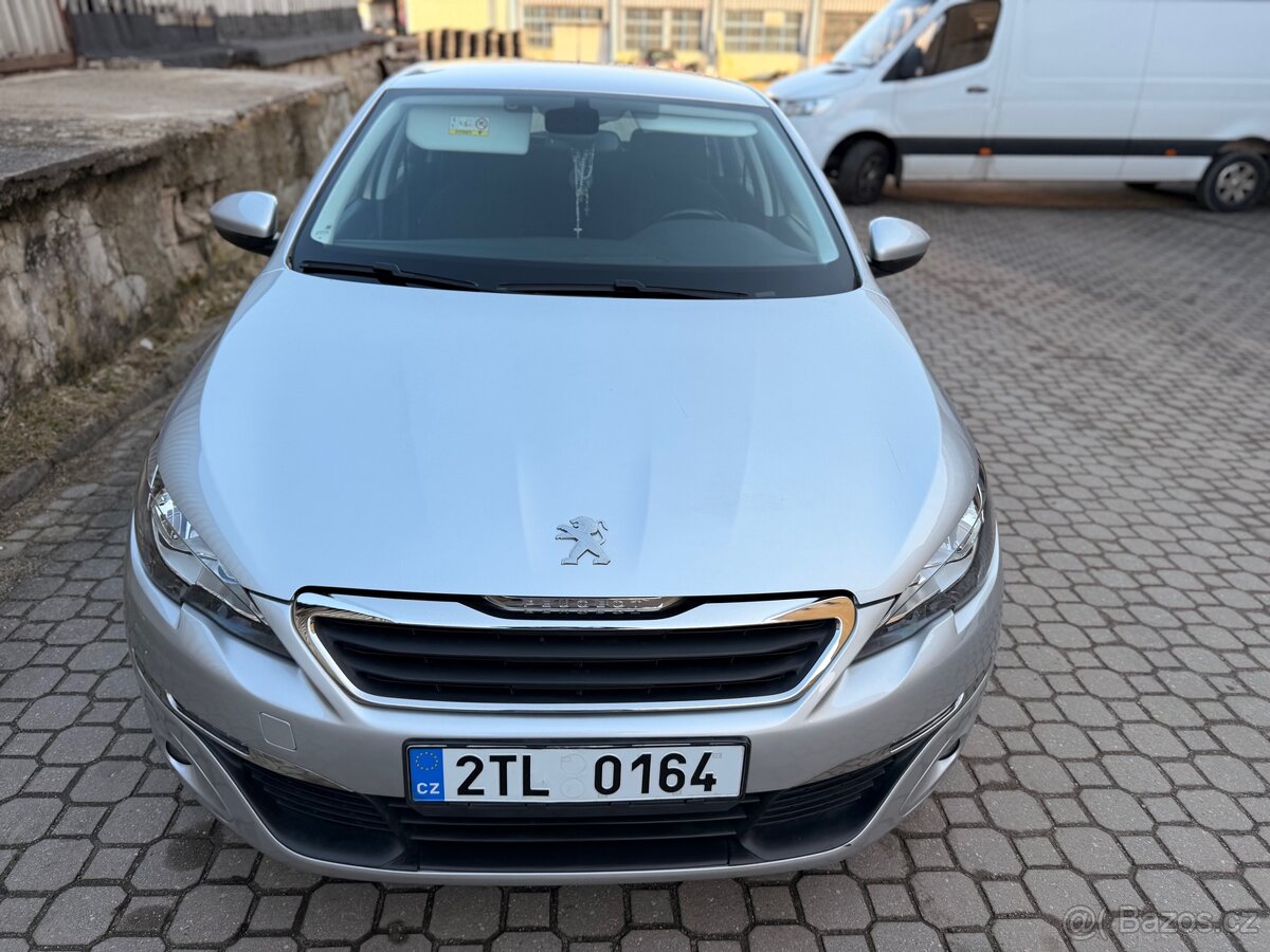 Peugeot 308 rok 2017 Combi 1.6HDi Automat - 3